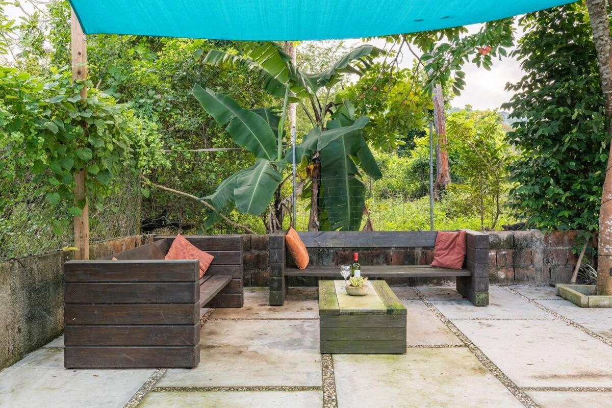 Ancella'S Garden Apartment-Beach-5Min Drive, 1 Hr Montego Bay, 25 Mins Ocho Rios, Continental Breakfast Runaway Bay Esterno foto