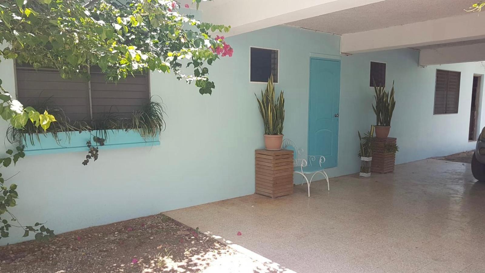 Ancella'S Garden Apartment-Beach-5Min Drive, 1 Hr Montego Bay, 25 Mins Ocho Rios, Continental Breakfast Runaway Bay Esterno foto