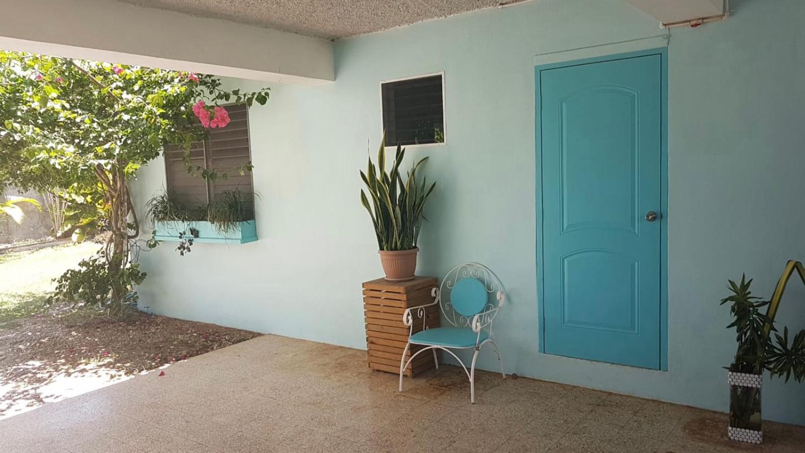 Ancella'S Garden Apartment-Beach-5Min Drive, 1 Hr Montego Bay, 25 Mins Ocho Rios, Continental Breakfast Runaway Bay Esterno foto